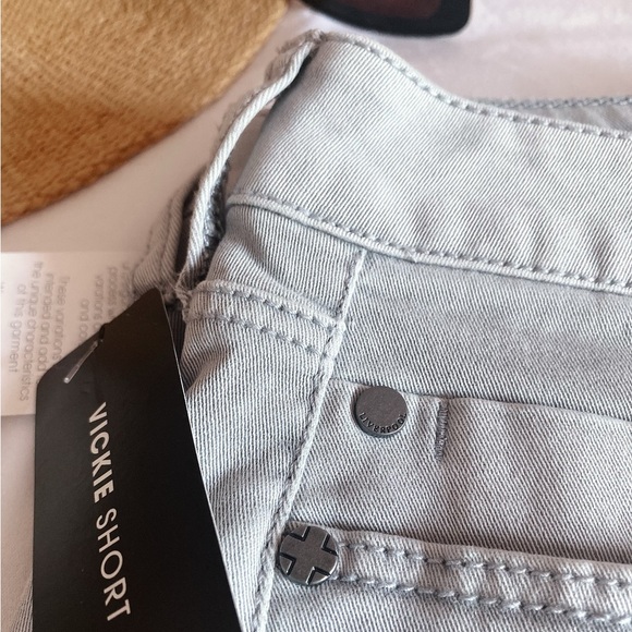 Liverpool Jeans Company Vickie Short Bermuda style Jean shorts - Picture 10 of 15